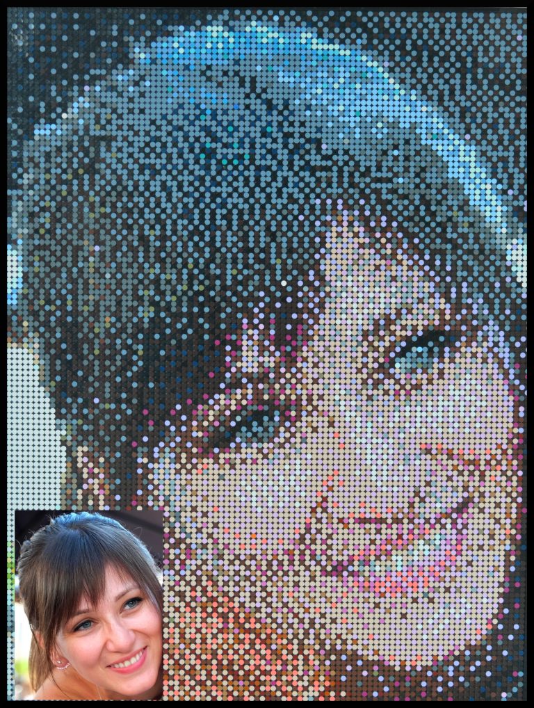 photographie + réalisation du portrait de Marion réalisée en briques